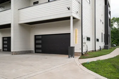 $1,199,000 | 1001 A Woodmont Boulevard, Nashville, TN 37204