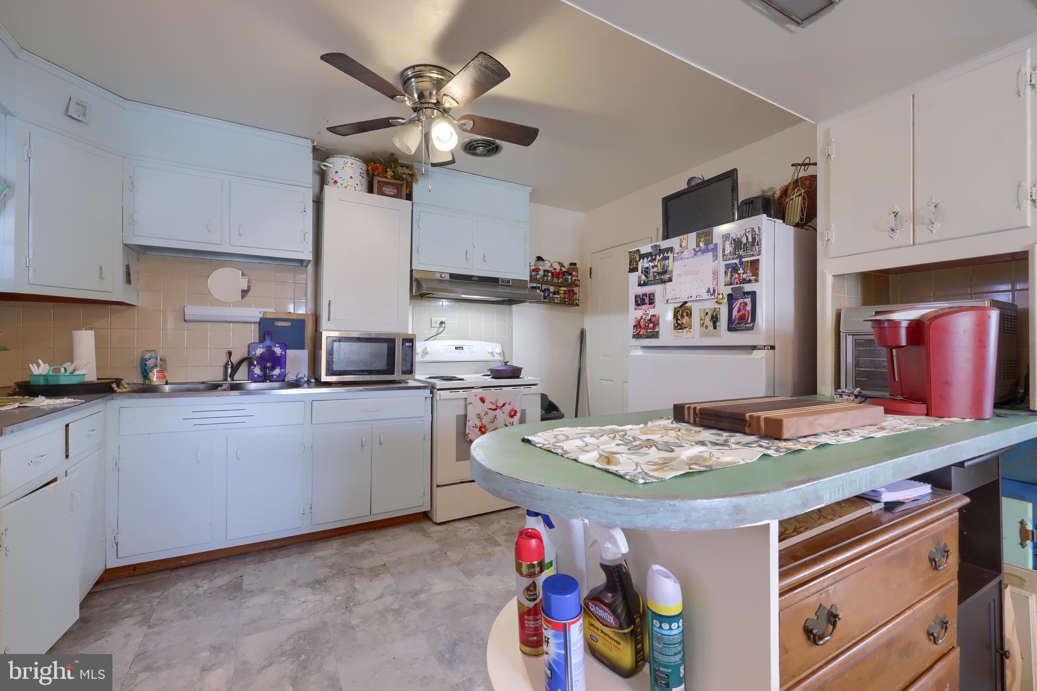 456 Charles Road Lancaster, PA 17603 - Photo 14 of 39 Gallery Image 14
