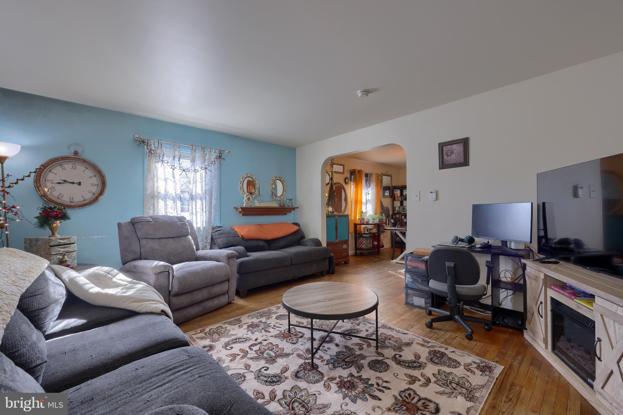 456 Charles Road Lancaster, PA 17603 - Photo 8 of 39 Gallery Image 8