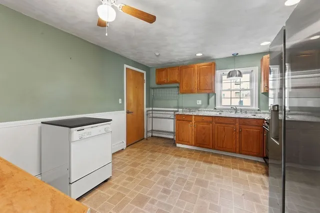 $279,500 | 75 Dennis Street, Unit 3, Attleboro, MA 02703