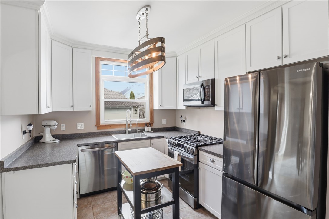 65 Camden Street Rochester, NY 14612 - Photo 12 of 42