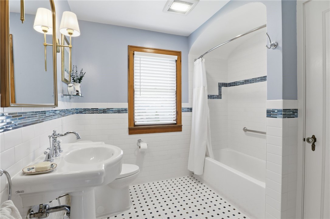 65 Camden Street Rochester, NY 14612 - Photo 19 of 42