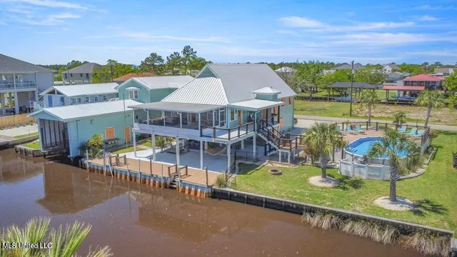 $899,900 | 842 Deer Drive, Bay St. Louis, MS 39520