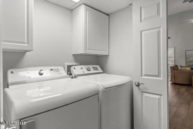 $899,900 | 842 Deer Drive, Bay St. Louis, MS 39520