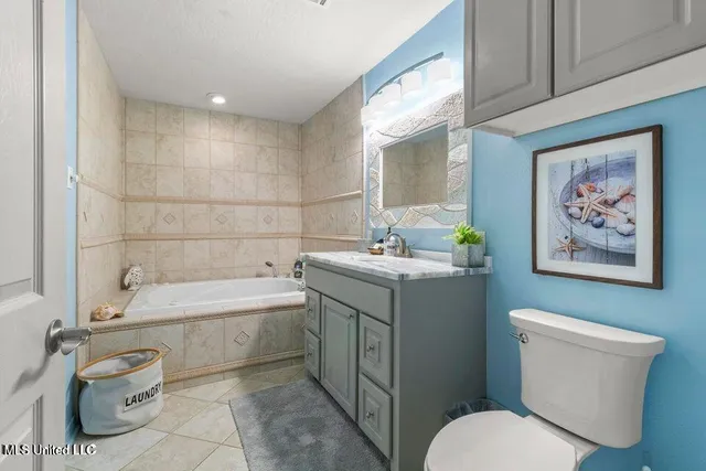 $899,900 | 842 Deer Drive, Bay St. Louis, MS 39520