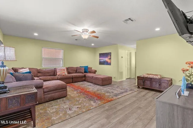 $899,900 | 842 Deer Drive, Bay St. Louis, MS 39520