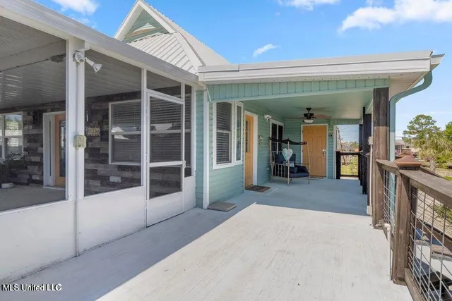 $899,900 | 842 Deer Drive, Bay St. Louis, MS 39520