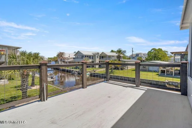 $899,900 | 842 Deer Drive, Bay St. Louis, MS 39520