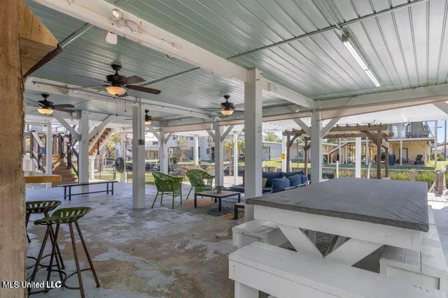 $899,900 | 842 Deer Drive, Bay St. Louis, MS 39520