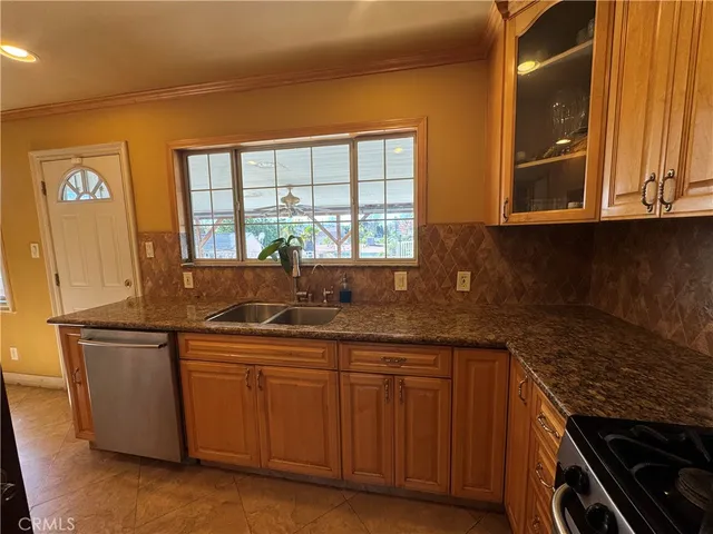 $999,999 | 6703 Morse Avenue, North Hollywood, CA 91606