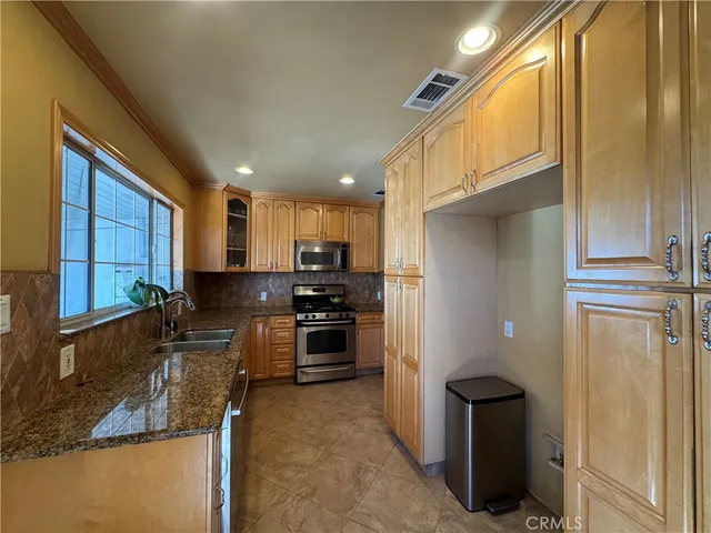 $999,999 | 6703 Morse Avenue, North Hollywood, CA 91606