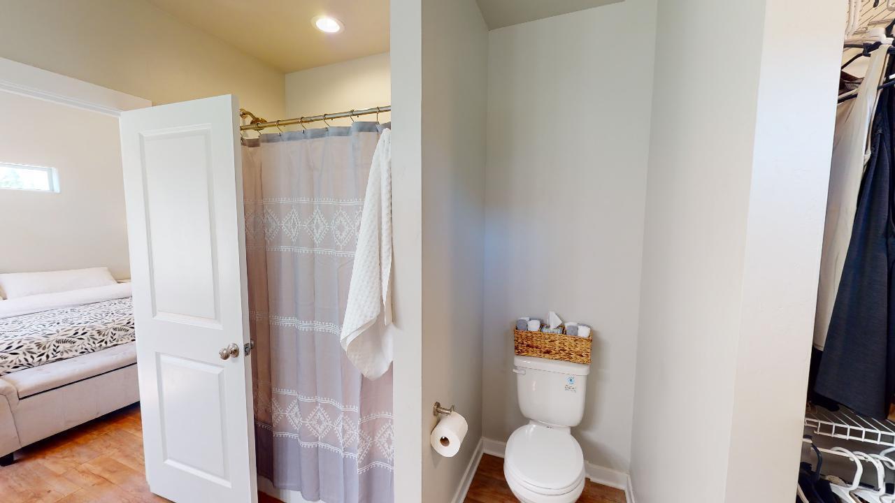 16475 Bassett Road La Pine, OR 97739 - Photo 17 of 25 Master Bedroom with Full Bath