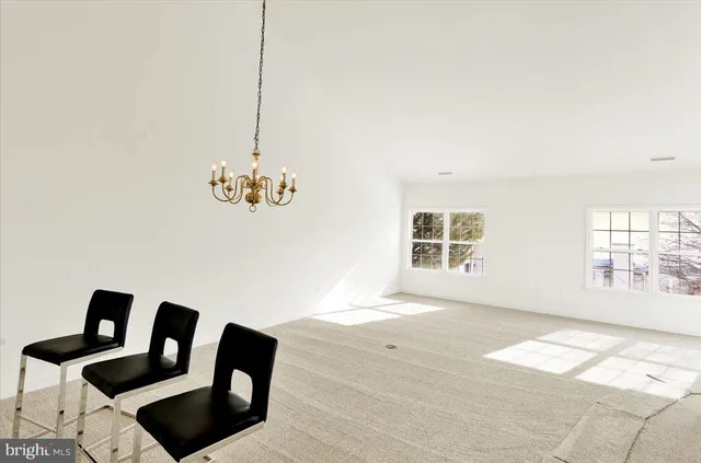 $469,900 | 424 Oak Hill Lane, Reading, PA 19610