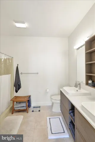 $469,900 | 424 Oak Hill Lane, Reading, PA 19610