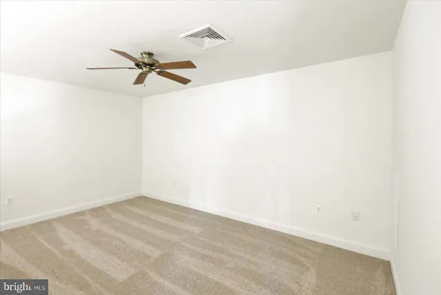 $469,900 | 424 Oak Hill Lane, Reading, PA 19610