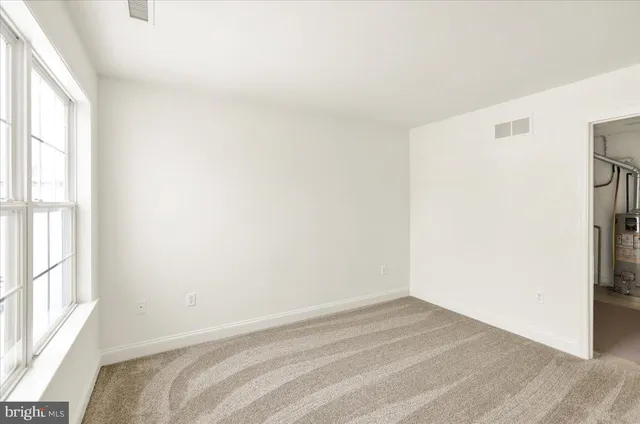 $469,900 | 424 Oak Hill Lane, Reading, PA 19610