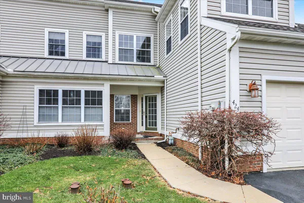 $468,900 | 424 Oak Hill Lane, Reading, PA 19610