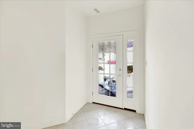 $469,900 | 424 Oak Hill Lane, Reading, PA 19610