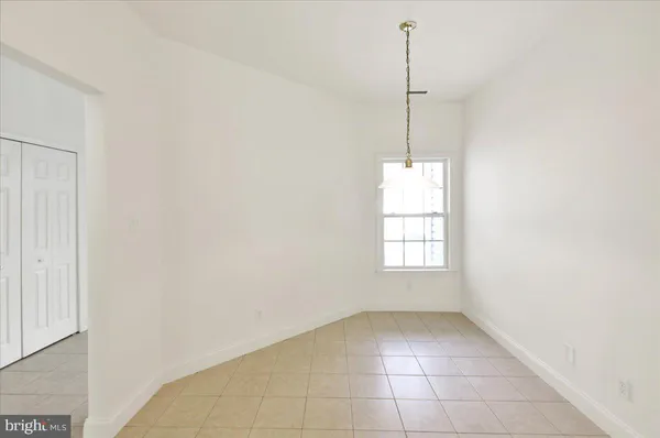 $468,900 | 424 Oak Hill Lane, Reading, PA 19610
