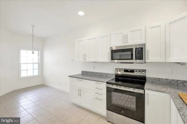 $468,900 | 424 Oak Hill Lane, Reading, PA 19610