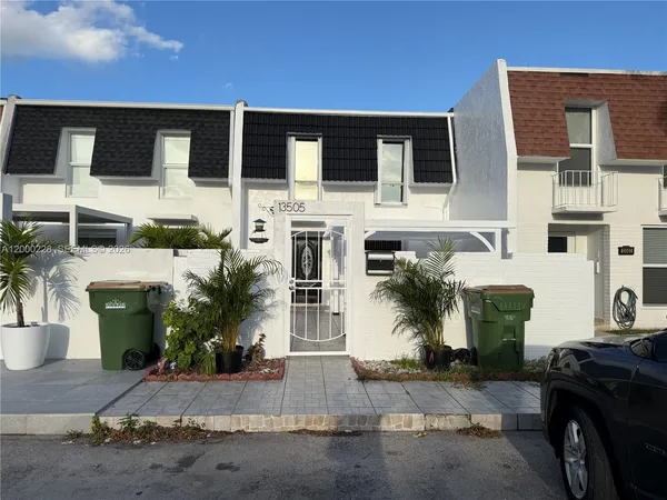 $3,200 | 13505 Northeast 23rd Court, North Miami, FL 33181