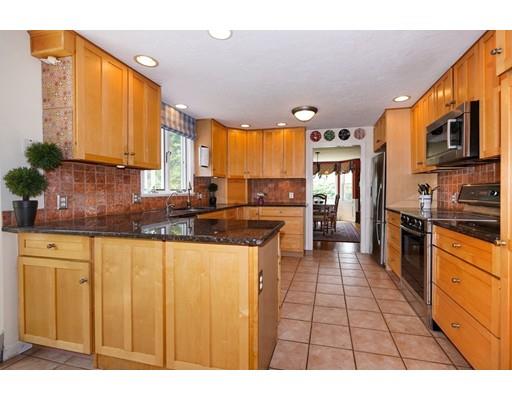 20 Crown Ridge Road Westborough, MA 01581 - Photo 12 of 42 Gallery Image 12