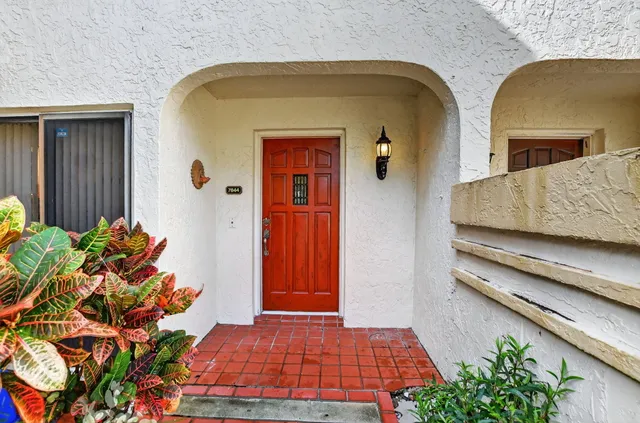 $319,900 | 7844 La Mirada Drive, Boca Raton, FL 33433