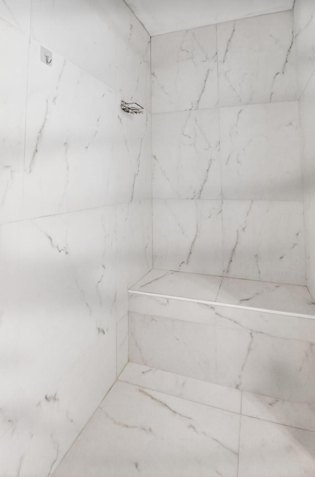 7844 La Mirada Drive Boca Raton, FL 33433 - Photo 23 of 42 SEAT IN SHOWER