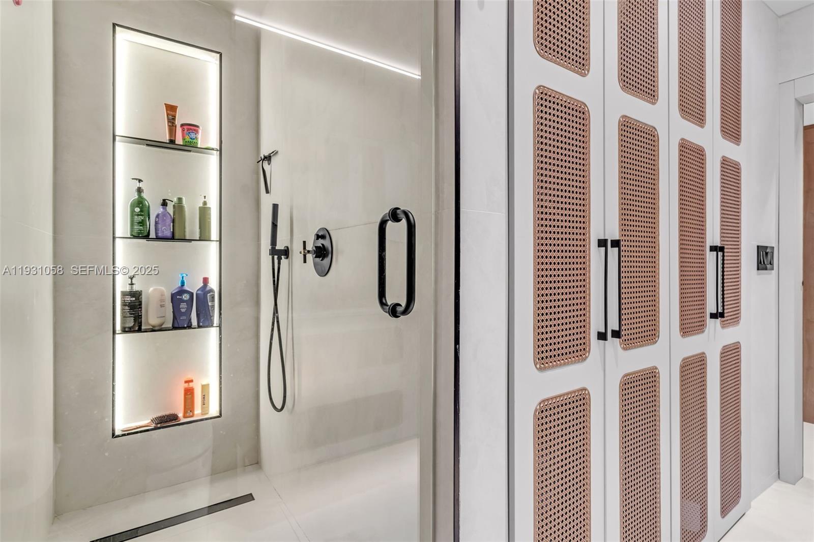 20281 East Country Club Drive, Unit TW7 Aventura, FL 33180 - Photo 20 of 94