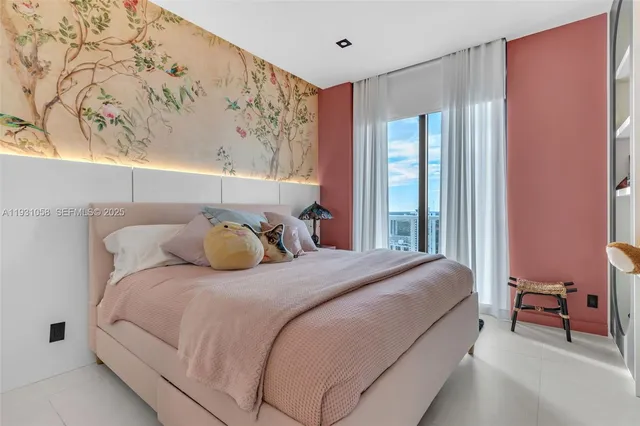 $10,000 | 20281 East Country Club Drive, Unit TW7, Aventura, FL 33180