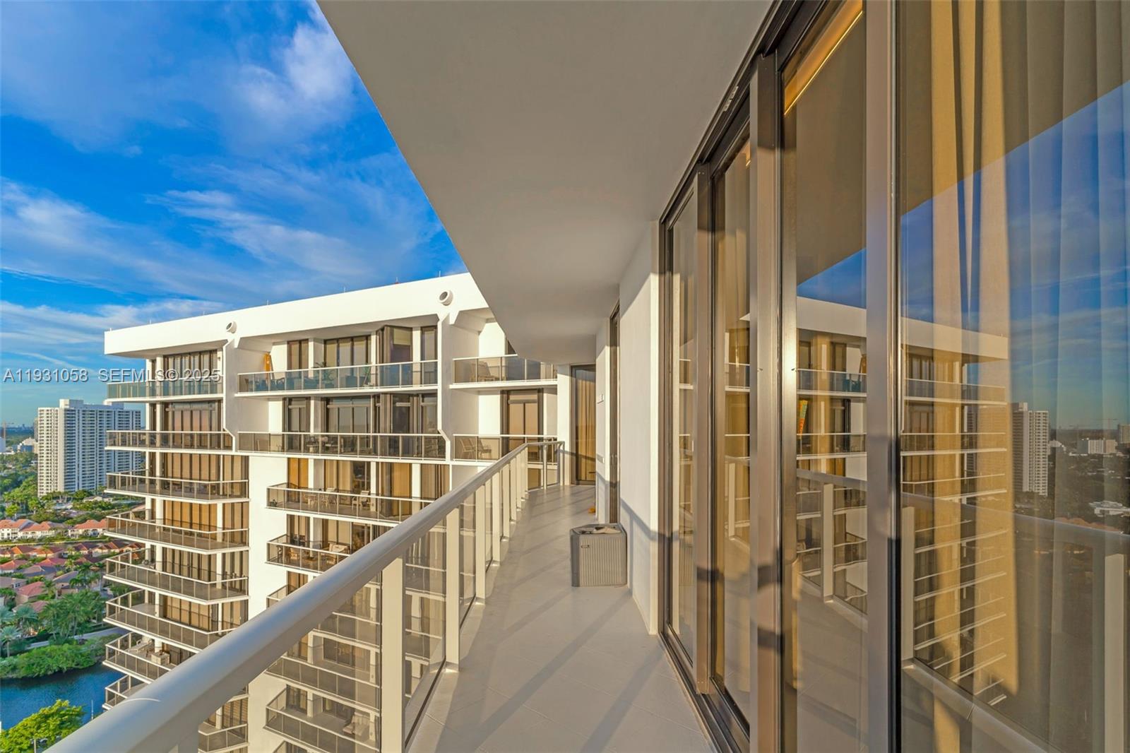 20281 East Country Club Drive, Unit TW7 Aventura, FL 33180 - Photo 3 of 94