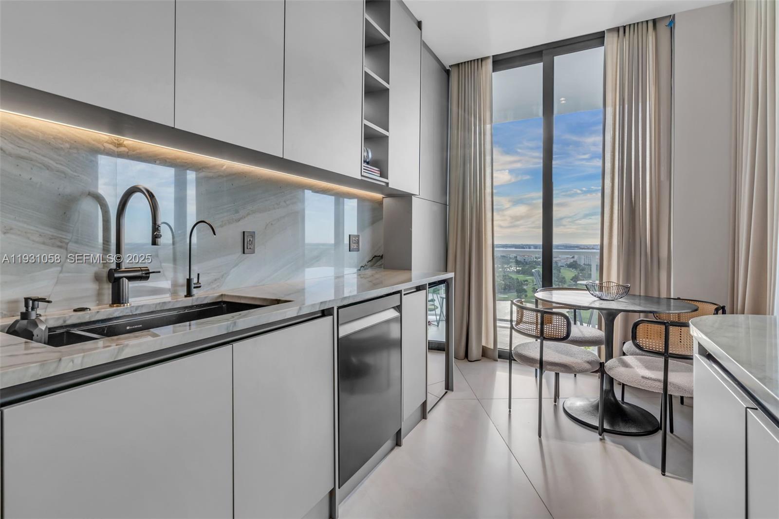 20281 East Country Club Drive, Unit TW7 Aventura, FL 33180 - Photo 34 of 94