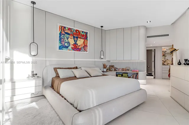 $10,000 | 20281 East Country Club Drive, Unit TW7, Aventura, FL 33180