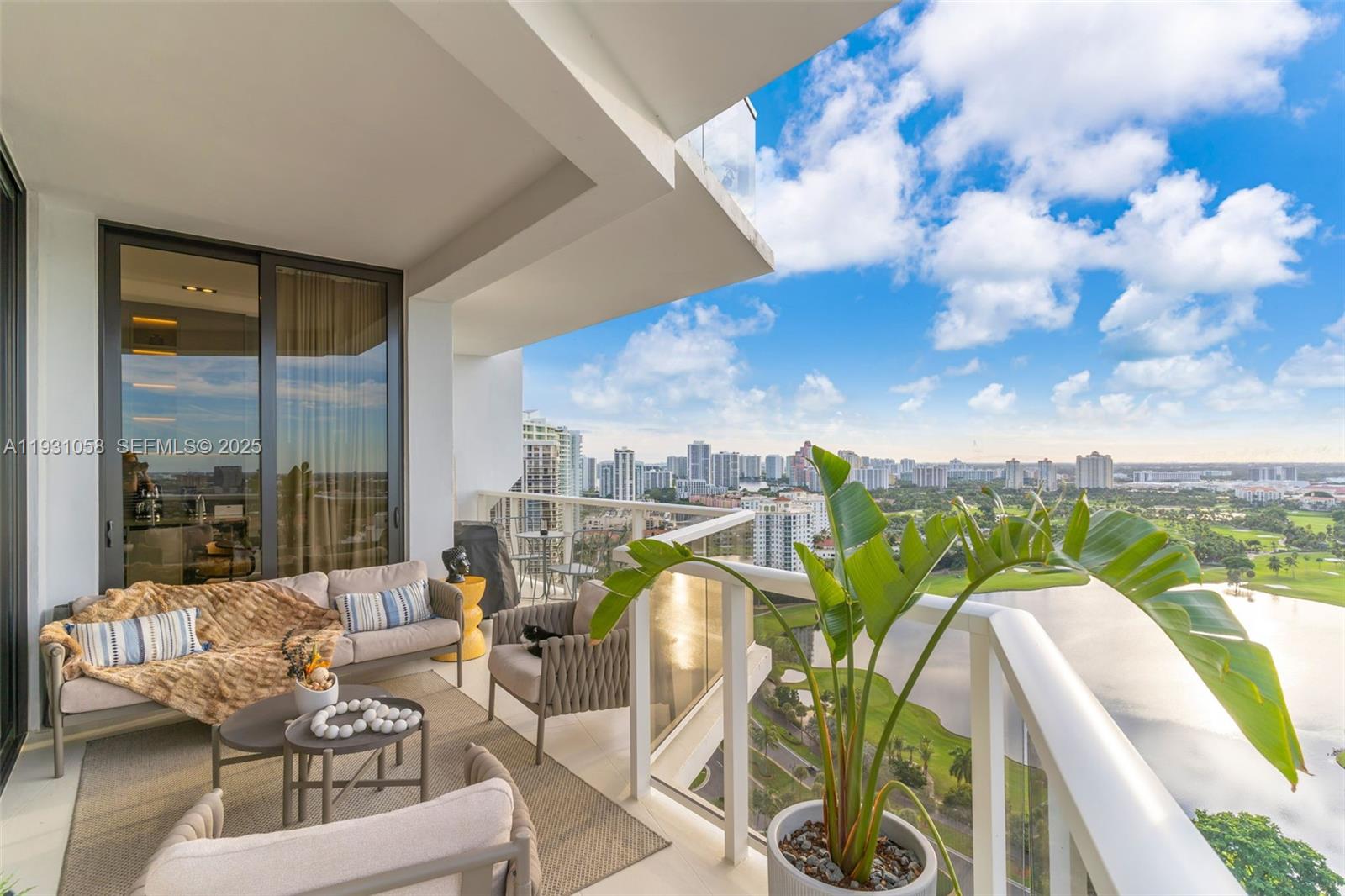 20281 East Country Club Drive, Unit TW7 Aventura, FL 33180 - Photo 7 of 94