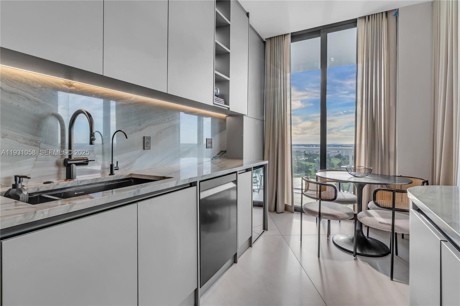 20281 East Country Club Drive, Unit TW7 Aventura, FL 33180 - Photo 83 of 94