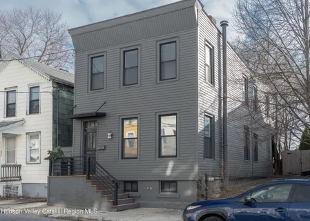 $925,000 | 517 State Street, Hudson, NY 12534