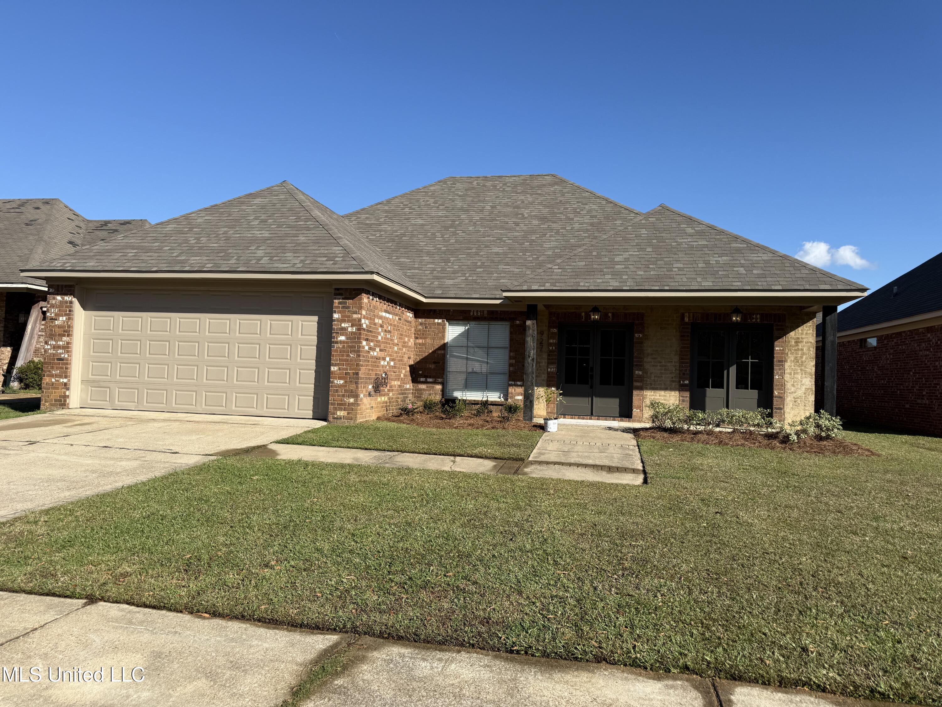 927 Frisky Drive Brandon, MS 39047 - Photo 1 of 13 927 Frisky 1