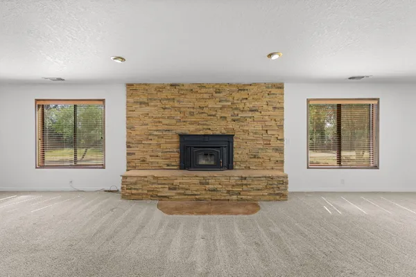 $579,900 | 3327 El Camino Drive, Cottonwood, CA 96022