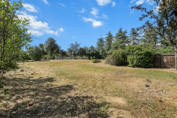 $579,900 | 3327 El Camino Drive, Cottonwood, CA 96022