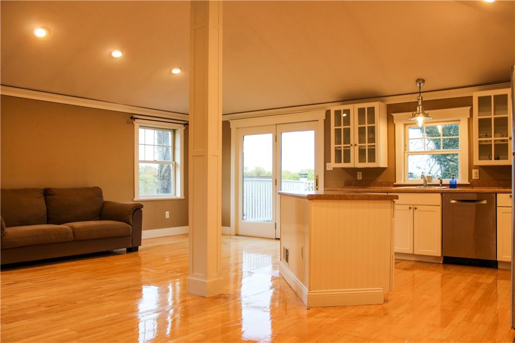 1310 Sharps Hill Road Pittsburgh, PA 15215 - Photo 5 of 10 Gallery Image 5