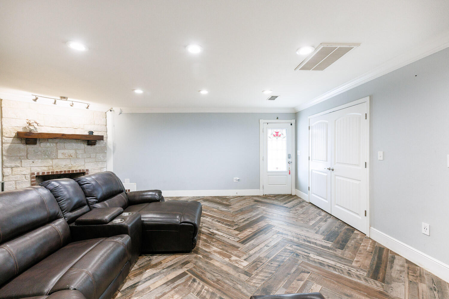 6523 East C R 6200 Lubbock, TX 79403 - Photo 27 of 86 Family Room