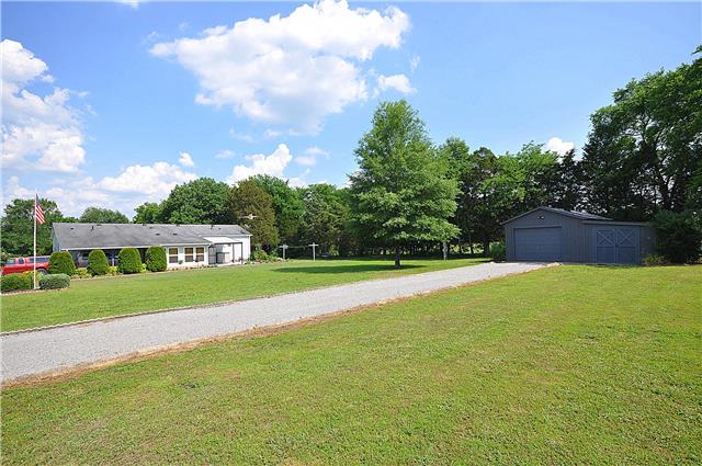 1280 A McCrary Road Lebanon, TN 37090 - Photo 14 of 20 a view of green field with house in background