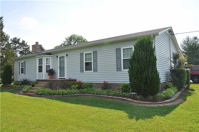 1280 A McCrary Road Lebanon, TN 37090 - Photo 5 of 20 a view of a house with backyard and garden