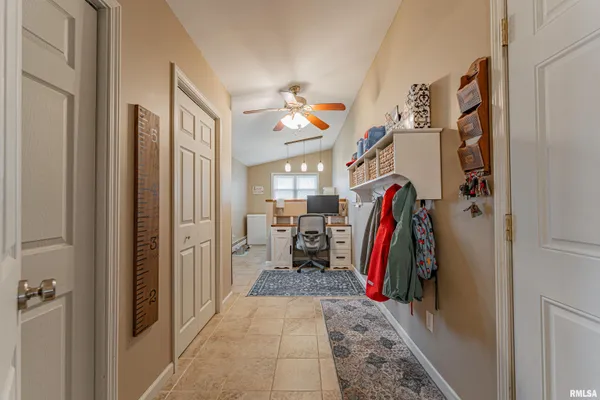 $255,000 | 308 Ward Drive, Elkhart, IL 62634