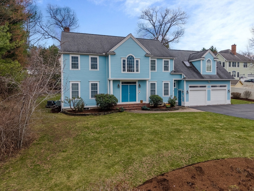 27 Summerfield Road Amherst, MA 01002 - Photo 1 of 42 Gallery Image 1