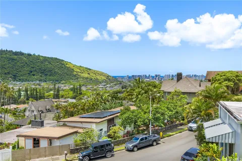 $2,200,000 | 3244 Keahi Street, Honolulu, HI 96822
