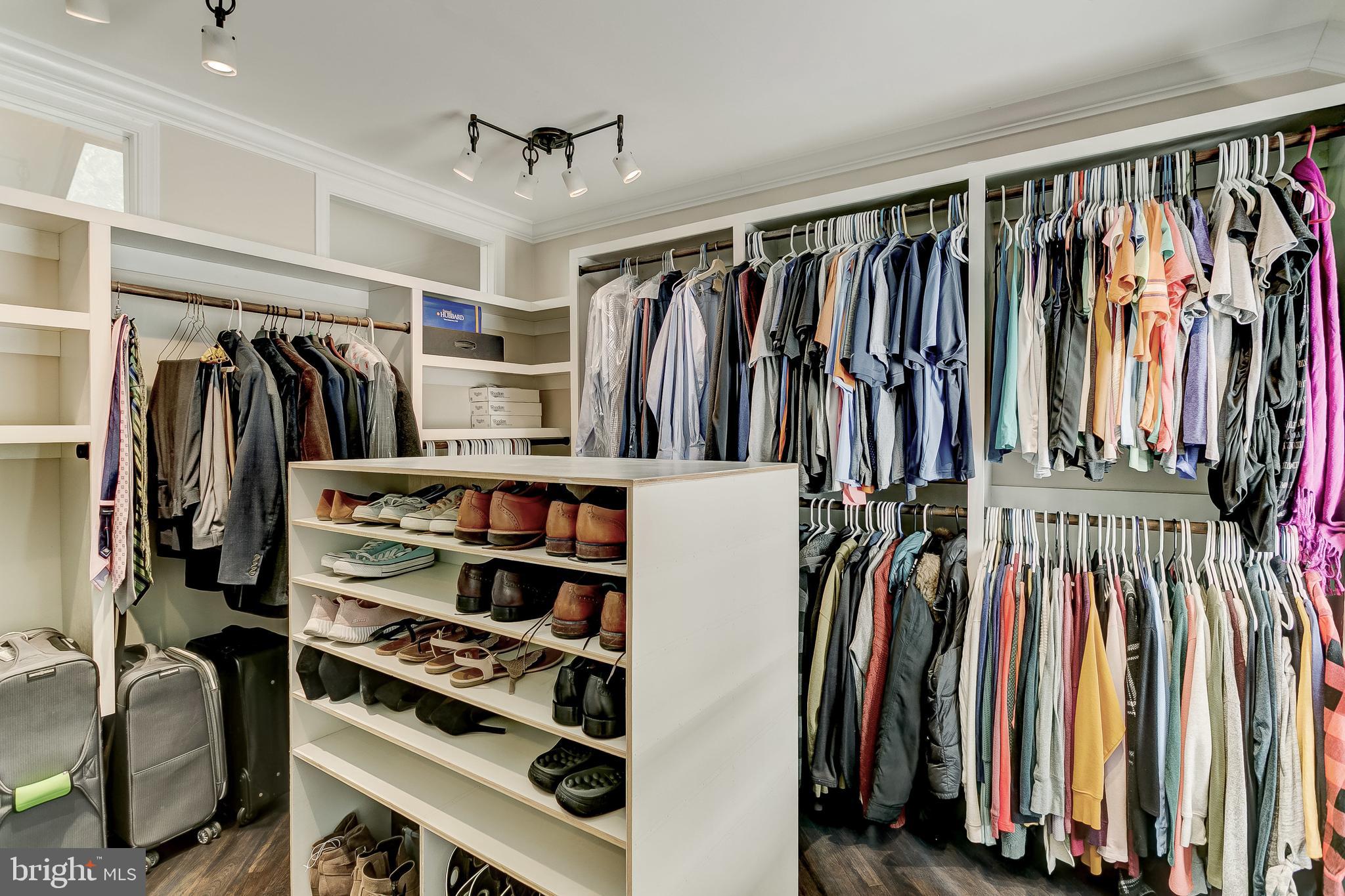 13352 Hunt Ridge Road Ellicott City, MD 21042 - Photo 36 of 65 Walk In Closet