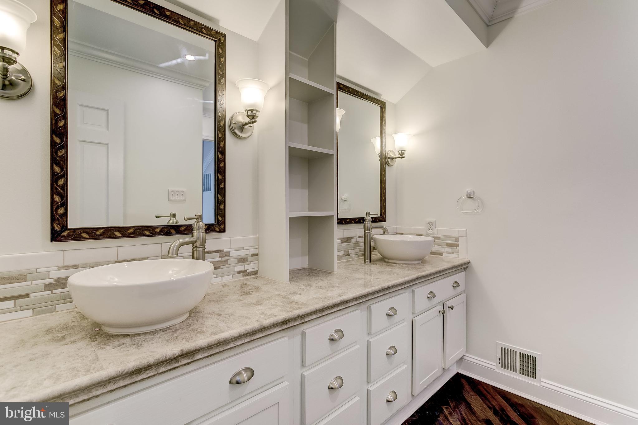13352 Hunt Ridge Road Ellicott City, MD 21042 - Photo 44 of 65 Bathroom