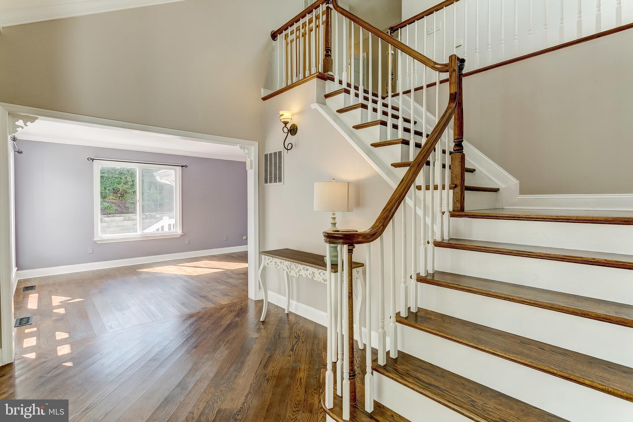 13352 Hunt Ridge Road Ellicott City, MD 21042 - Photo 6 of 65 Foyer