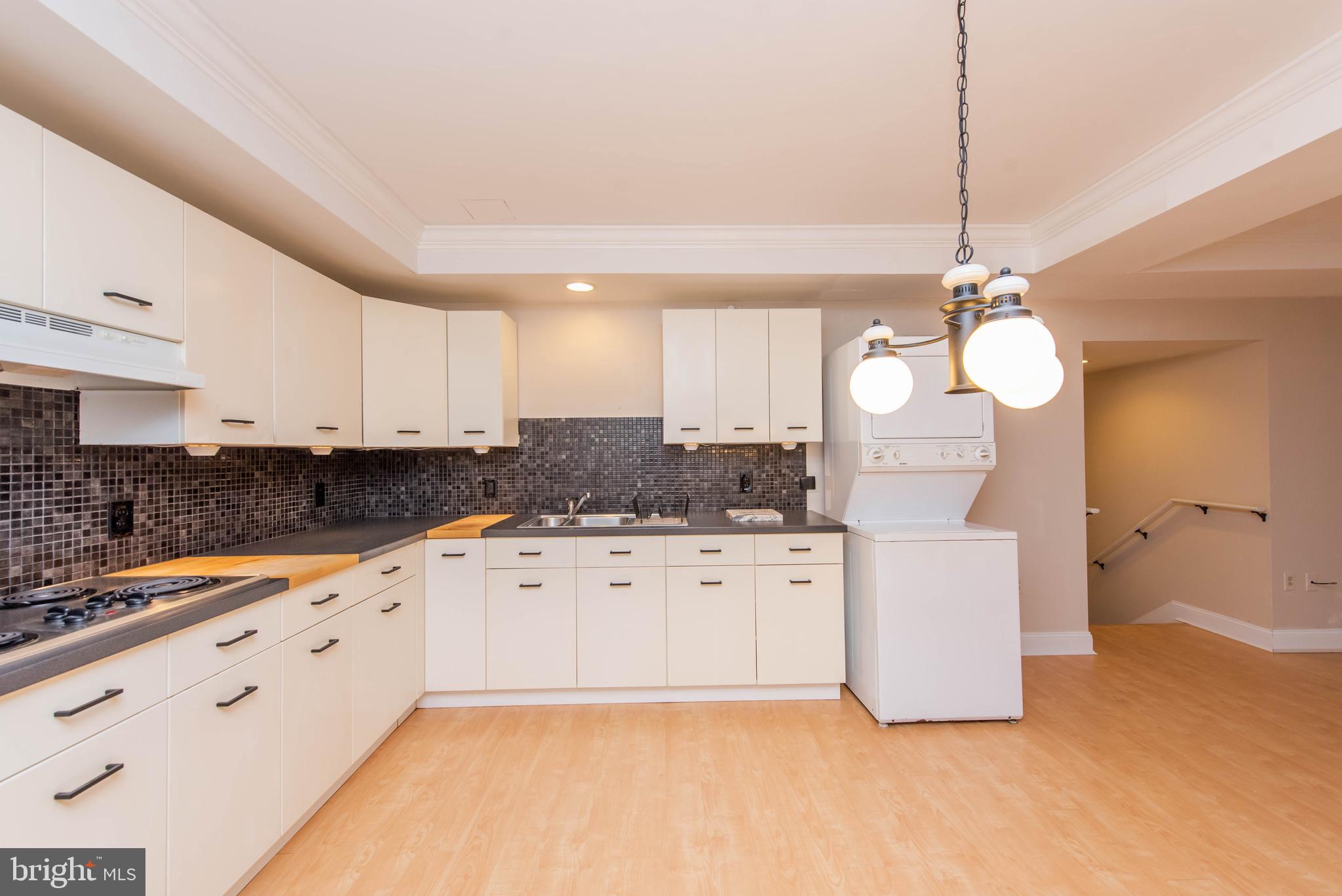 13352 Hunt Ridge Road Ellicott City, MD 21042 - Photo 51 of 65 Kitchen